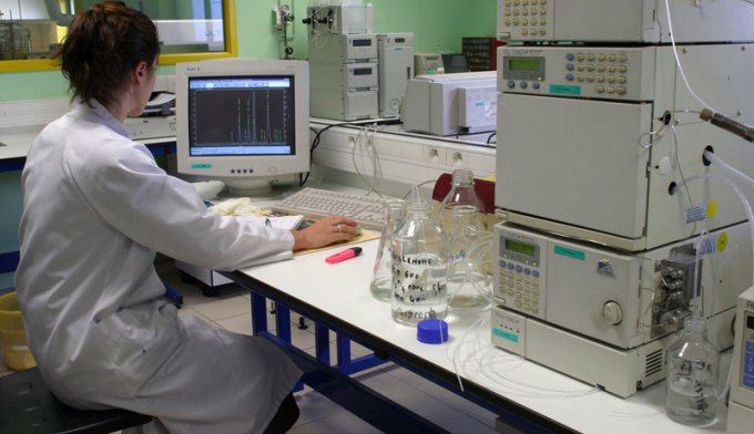 Koncesioni i laboratoreve i dyshimte: Problematika me kompanine fituese